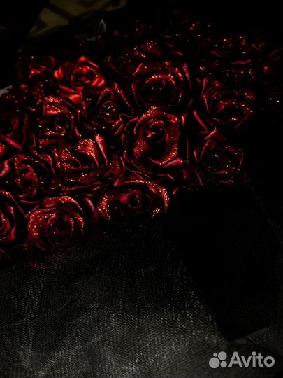 Букет из атласных роз