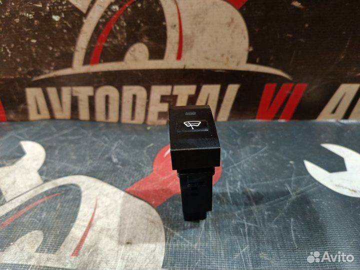 Кнопка обогрева лобового стекла Kia Sorento BL