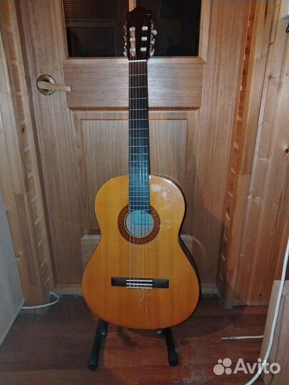 Акустическая гитара yamaha C40