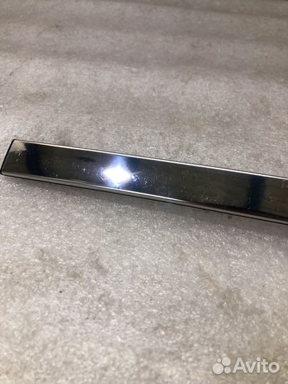 Молдинг стекла верх задней Л двери Geely Coolray
