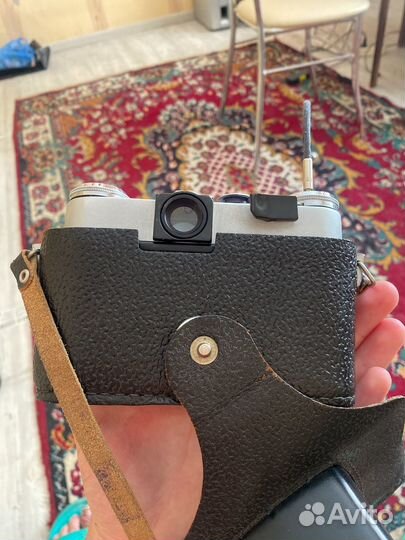 Плёночный фотоаппарат zenith e