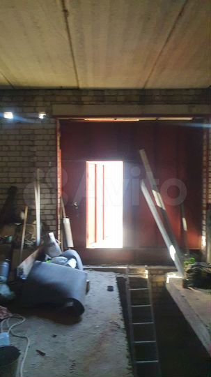 Гараж, > 30 м²