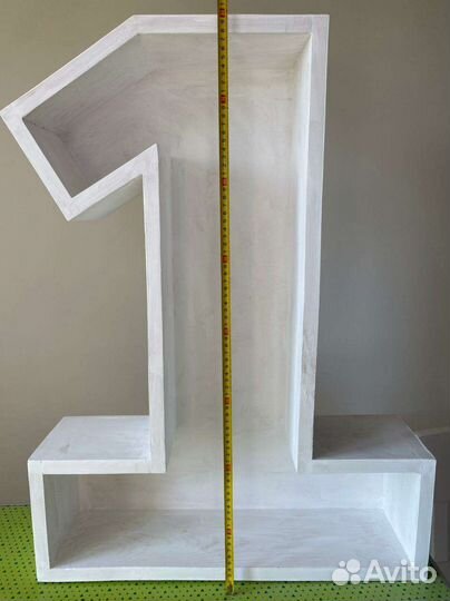 Цифра 1 на годик из дерева