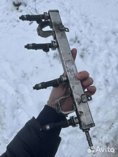 Топливная рампа mazda 3bk