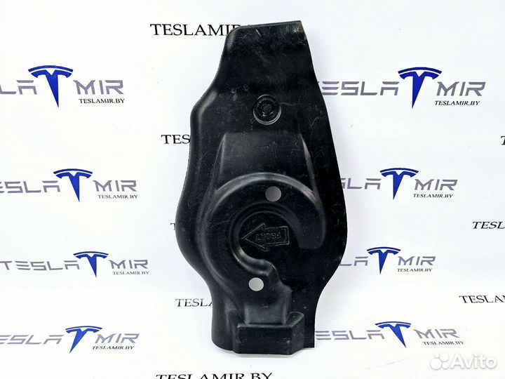 Защита накладка рычага (лодочки) правая Tesla