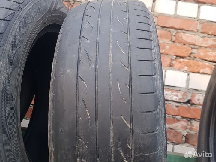 Dunlop SP Sport LM704 215/60 R16