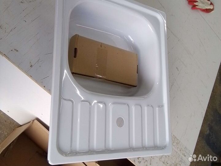 Мойки эмалированные и нержавейка