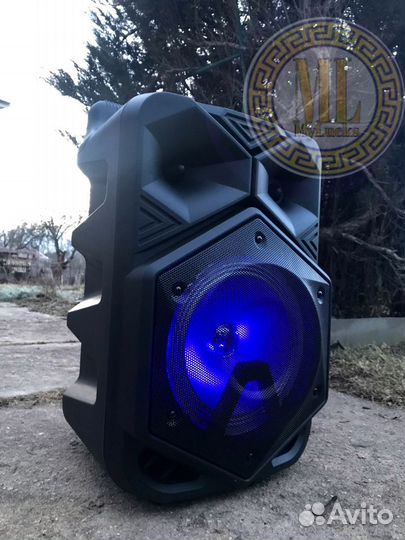 Колонка бумбокс-чемоданчик с микрофном