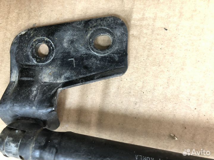 Амортизатор двери багажника Kia Rio 1Универсал A5D