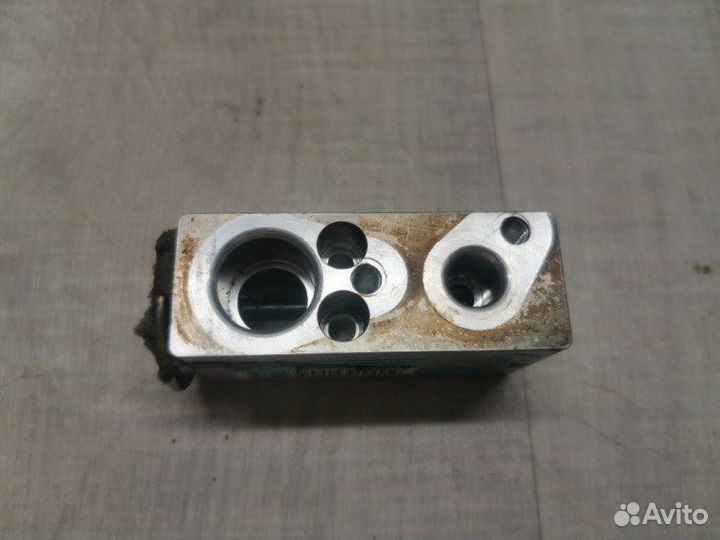 Клапан кондиционера Nissan Almera G15 2013