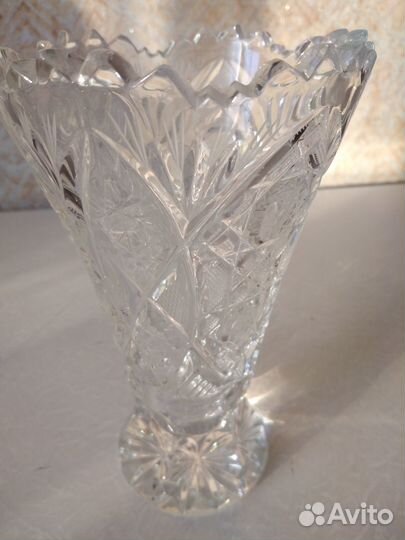 Ваза для цветов хрустальная