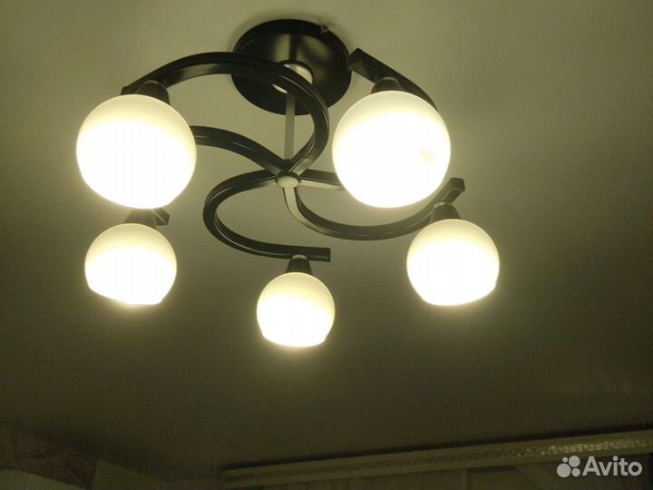 Люстра потолочная