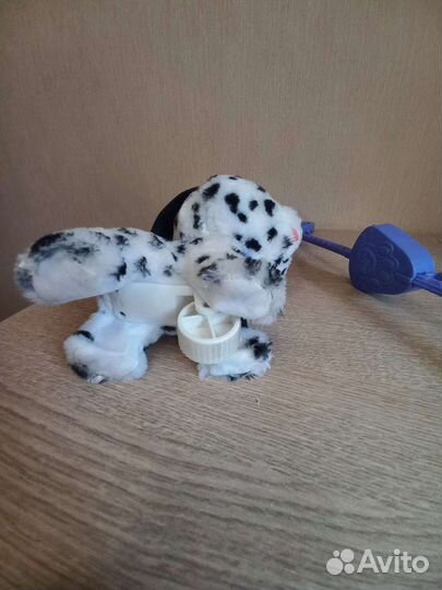 Игрушечная Собачка на поводке