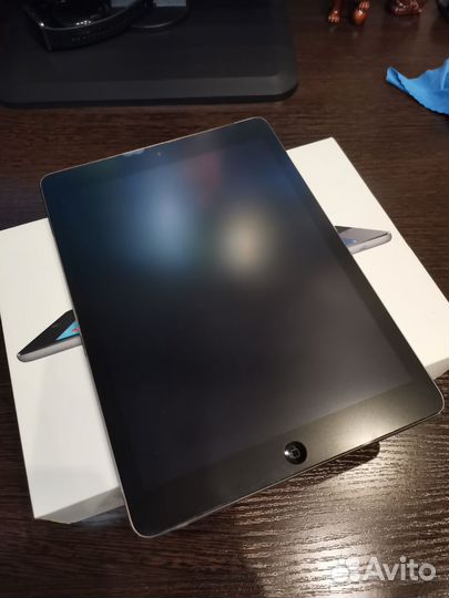 Планшет apple iPad air