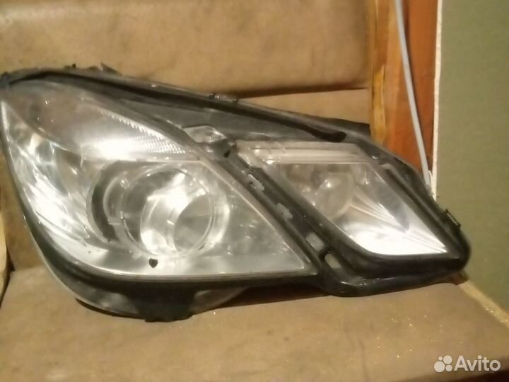 Фара правая мерседес а212