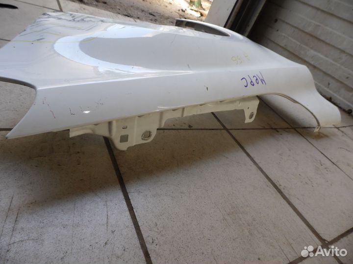 Переднее правое крыло gla x156 мерседес