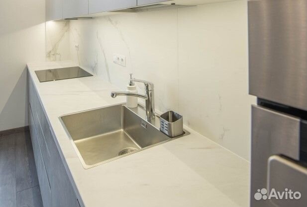 Кухня на заказ в современном стиле