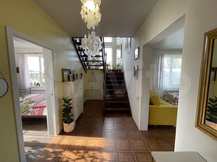 Дом 101 м² на участке 9 сот.