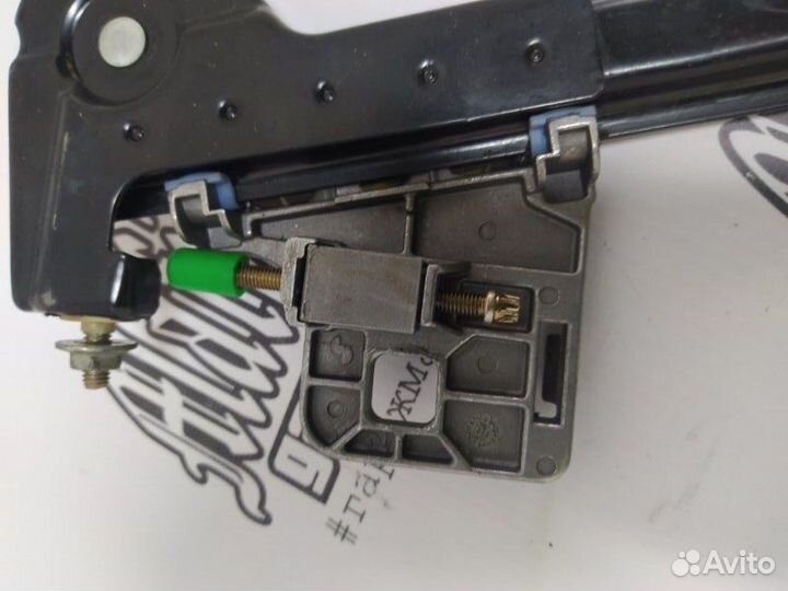 Стеклоподъемник передний левый Mercedes-Benz