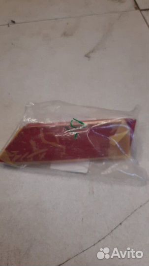 Светоотражатель в задний бампер правый