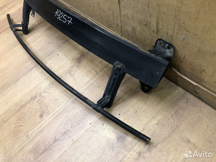 Усилитель переднего бампера Kia Rio 4