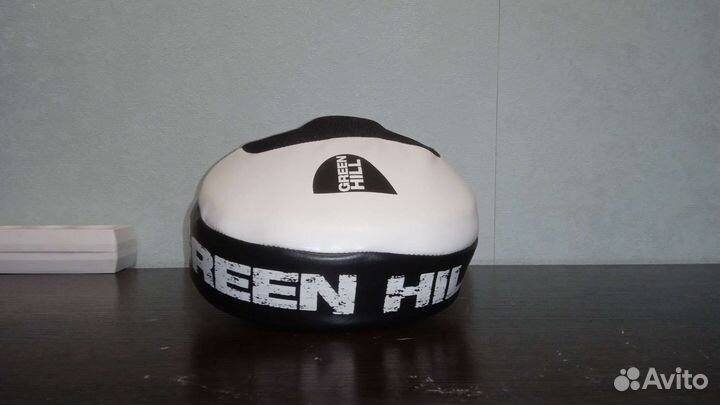 Лапа для единоборств изогнутая Green Hill FM-5252