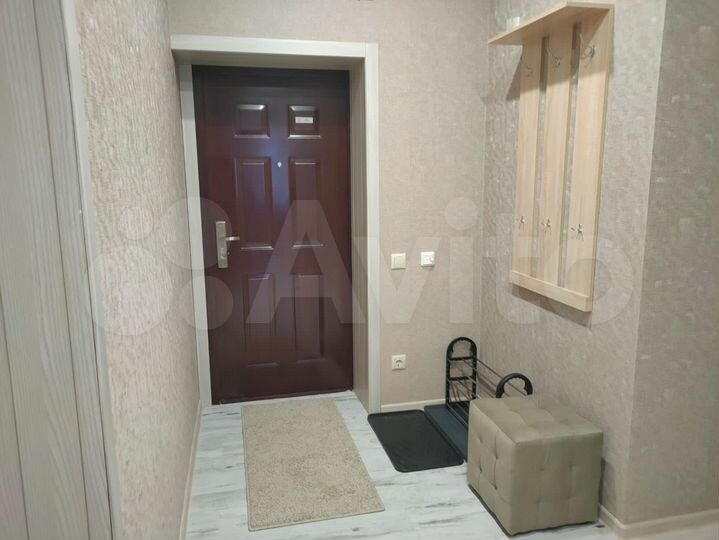 2-к. квартира, 74 м², 4/9 эт.