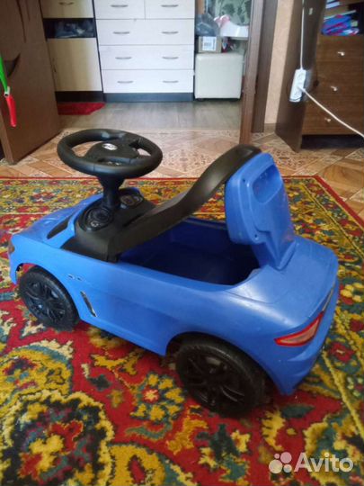 Машина каталка толокар Maserati Z 353 Blue