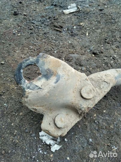 Задний усилитель подрамника Мазда 6 gg