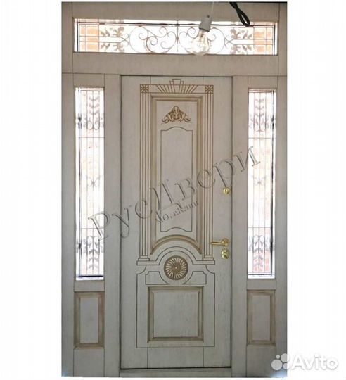 Элитная металлическая дверь в загородный дом