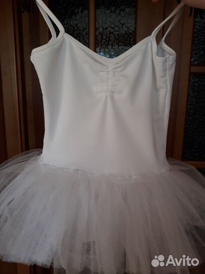 Гимнастический купальник с юбкой