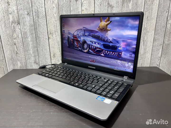 Игровой ноутбук Samsung