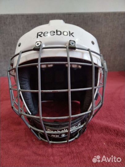 Шлем хоккейный