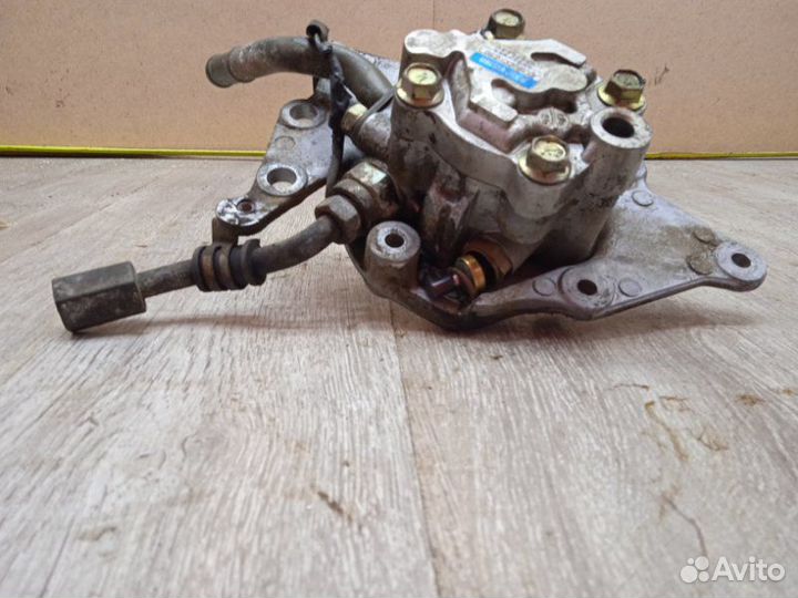 Насос гидроусилителя Mazda Mpv 2 GY 2004