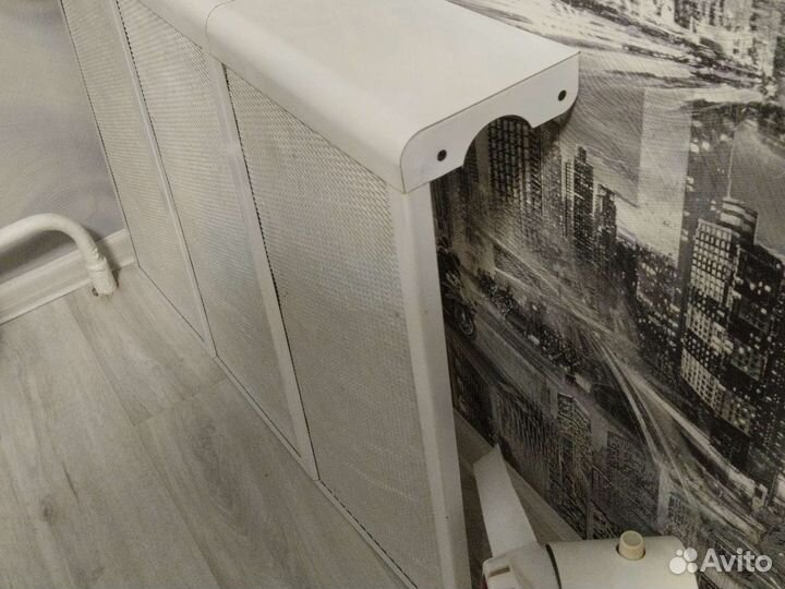 Экран на чугунную батарею