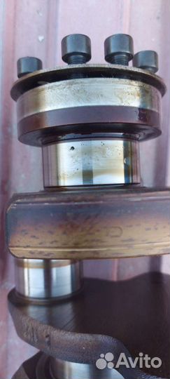 Коленвал на Mercedes m273