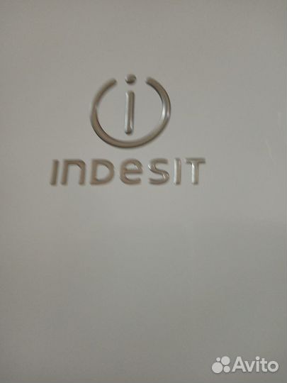 Холодильник indesit DS 4200W