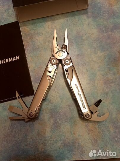 Мультитул Leatherman Surge