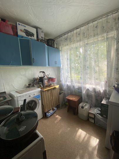 4-к. квартира, 58 м², 1/2 эт.