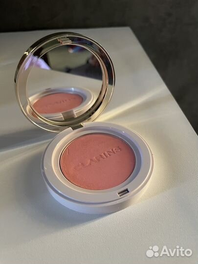 Clarins румяна 01