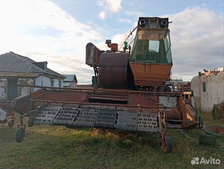 Комбайн Нива-Сельхозтехника СКА-5, 1993