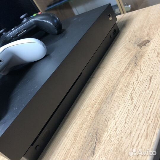 Xbox one X black