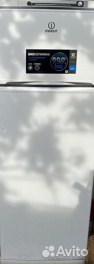 Холодильник двухкамерный бу Индезит Indesit