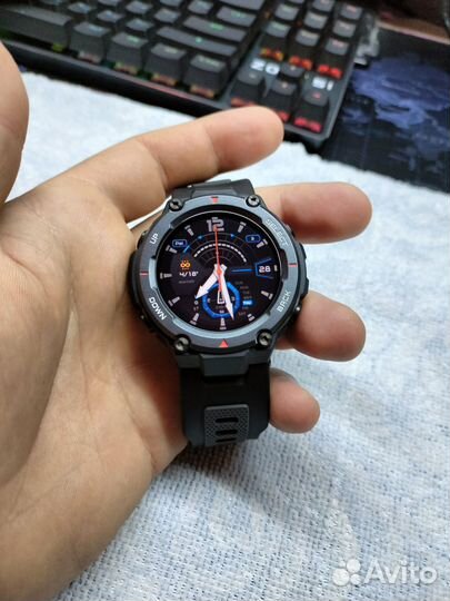 Смарт часы xiaomi amazfit t-rex pro новые