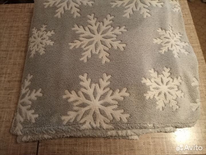 Плед шерстяной новый и одеяло-плед 2-х спальный