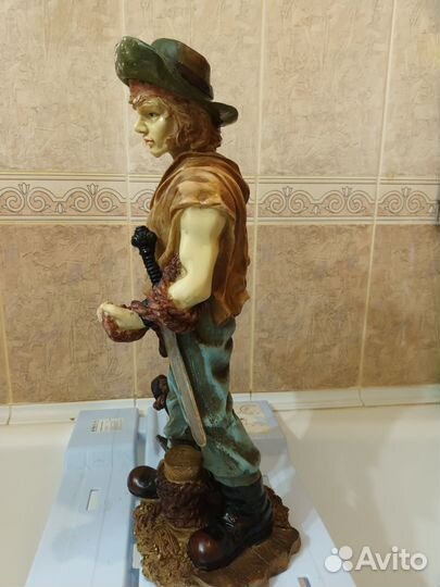 Статуэтка Моряк