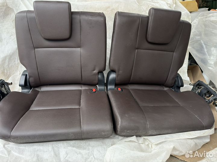 Сиденья 3 ряд toyota fortuner