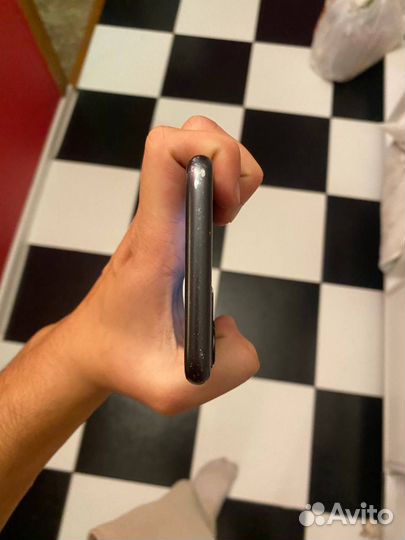Телефон iPhone 11 128gb 85акб