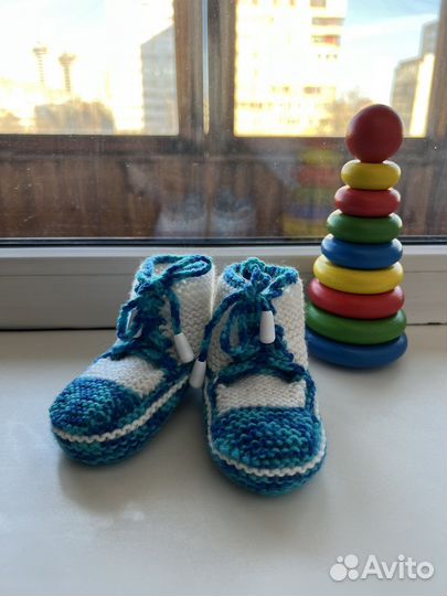 Носочки детские вязаные