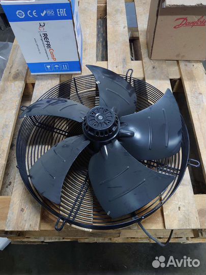 Вентилятор осевой Ebmpapst S6E450-AP02-01